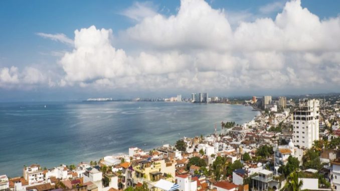 mexico-puerto-vallarta-banderas-bay-